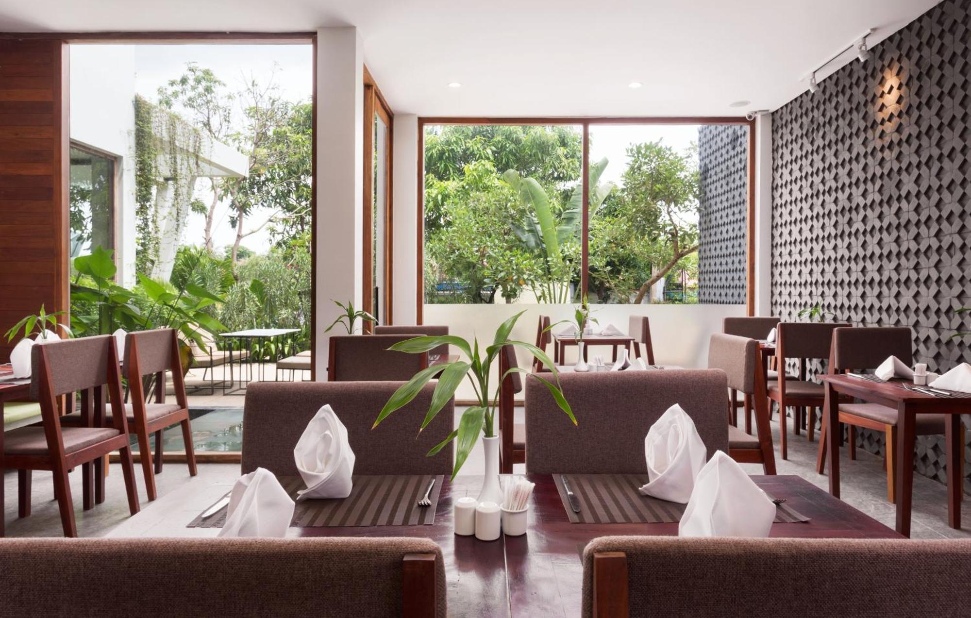 The Calm Oasis Hotel Siem Reap Buitenkant foto