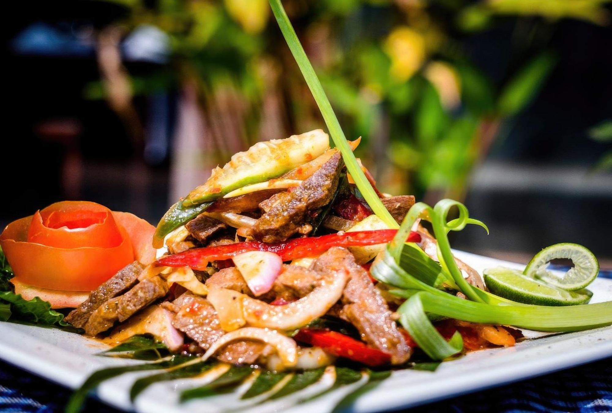 The Calm Oasis Hotel Siem Reap Buitenkant foto