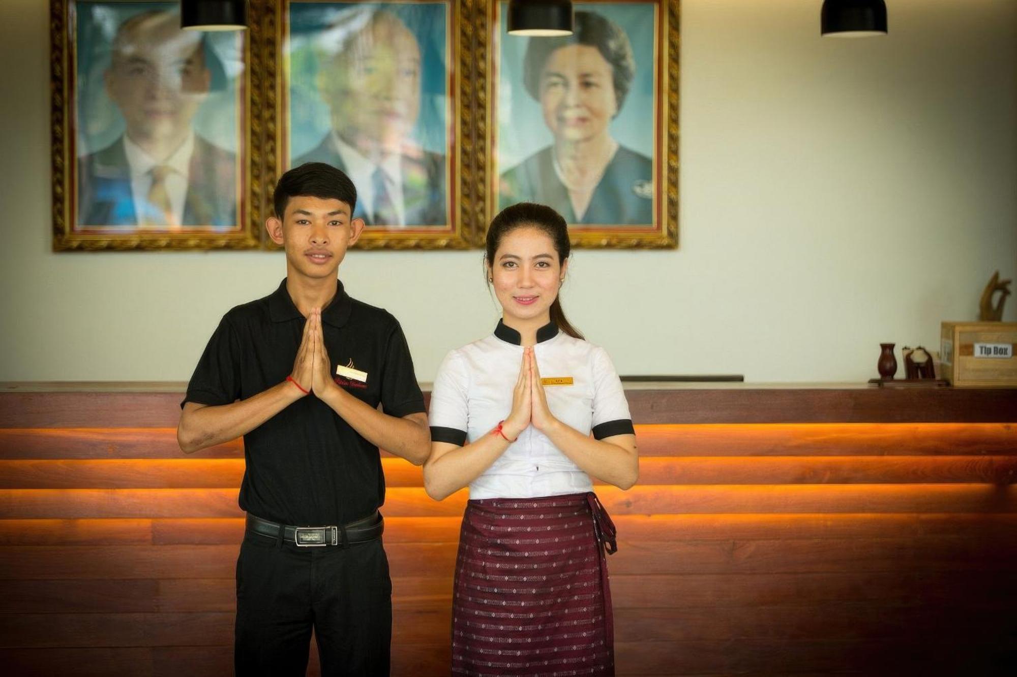 The Calm Oasis Hotel Siem Reap Buitenkant foto